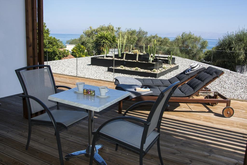 Ionian Eye Design Studios & Spa Mesongí Exteriör bild